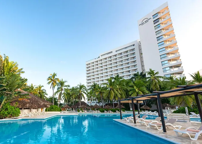 Park Royal Beach Ixtapa